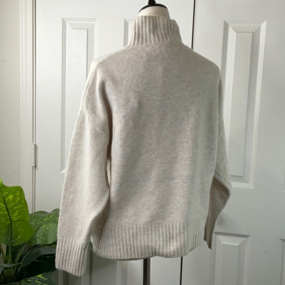 For The Republic Women’s Crew Sweater Wool Blend Size XS - Picture 7 of 12